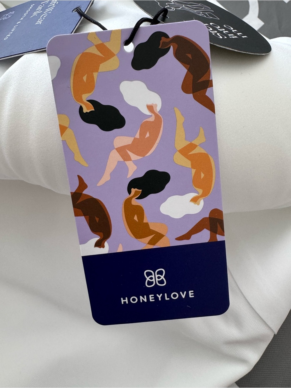 Honeylove LiftWear Tank in Astral white, size 1X. New with tags.

Built-in mol - Picture 5 of 11